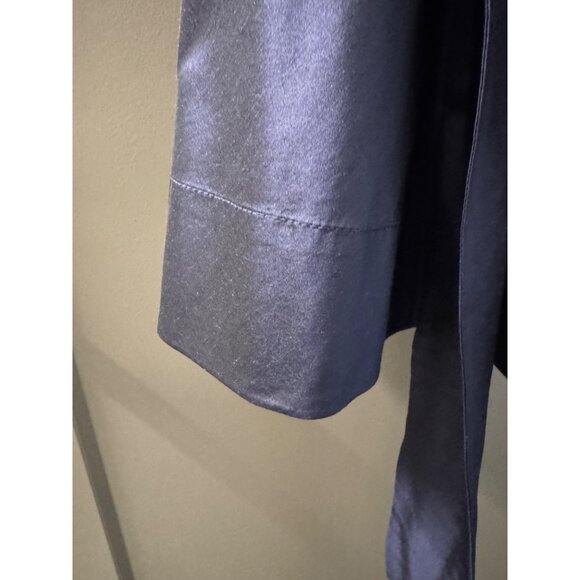 Diane Von Furstenberg Navy Silk Wrap Dress Size 6 Elegant Design Mid-Length - Picture 6 of 9